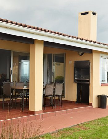 Chaka’s Rock Chalets